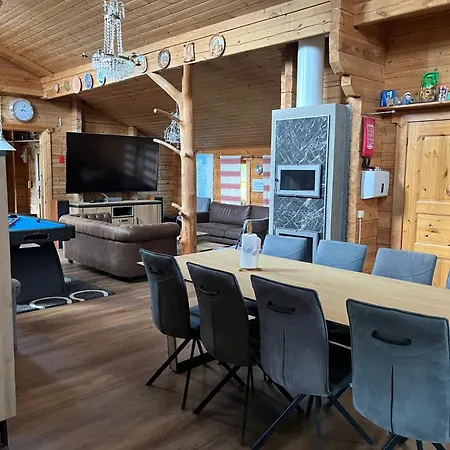 Luxury With Private Ferienhaus