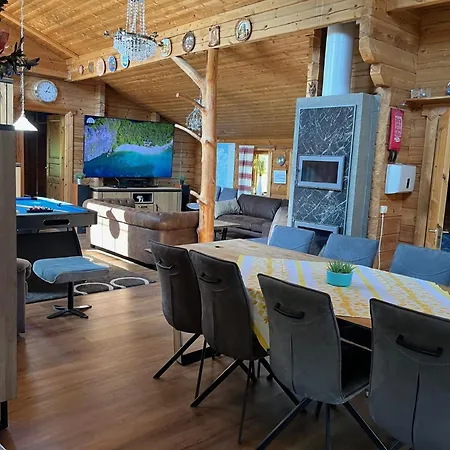 Luxury With Private Ferienhaus *