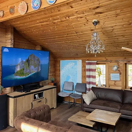 Luxury With Private *