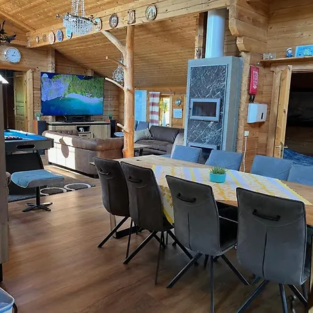 Luxury With Private Ferienhaus