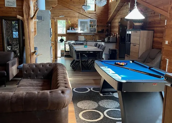 Luxury With Private Hébergement de vacances